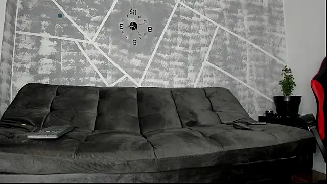 Snapshot of leonidas_18k chatting on February 12, 2026, 4:07 pm leonidas 18k online show from February 12, 2026, 4:07 pm