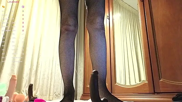 Snapshot of Crazy_team_ chatting on July 5, 2026, 4:25 pm Crazy team online show from July 5, 2026, 4:25 pm