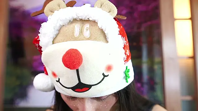 Snapshot of miss_sharlotte18 chatting on December 15, 2025, 6:14 pm miss sharlotte18 online show from December 15, 2025, 6:14 pm