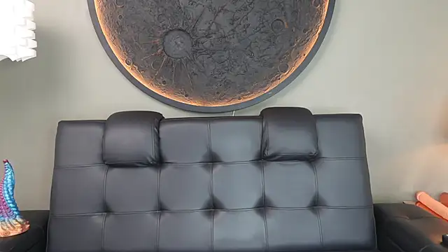 miss vaiolette online show from January 12, 2026, 11:06 am