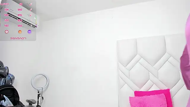 Snapshot of Mature_Hard chatting on March 21, 2025, 3:22 am Mature Hard online show from March 21, 2025, 3:22 am