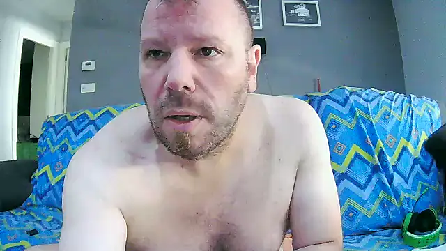 txan9876 online show from October 7, 2025, 10:49 am