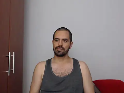 Snapshot of housex69 chatting on April 14, 2026, 5:23 am housex69 online show from April 14, 2026, 5:23 am