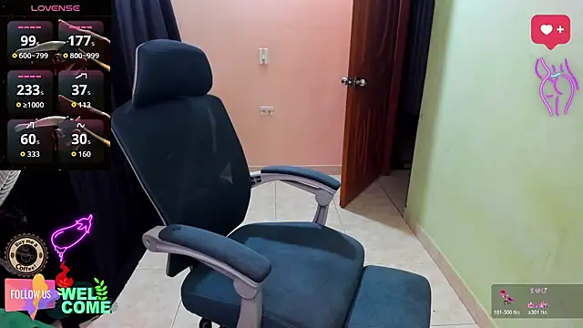 Snapshot of GoldenProject chatting on December 19, 2025, 2:26 am GoldenProject online show from December 19, 2025, 2:26 am