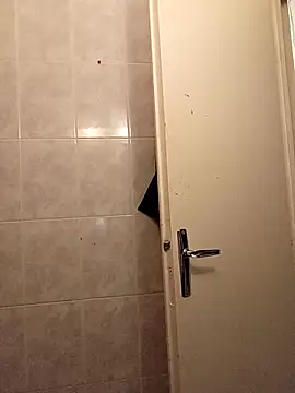 Snapshot of callmelouve chatting on December 14, 2025, 9:37 am callmelouve online show from December 14, 2025, 9:37 am