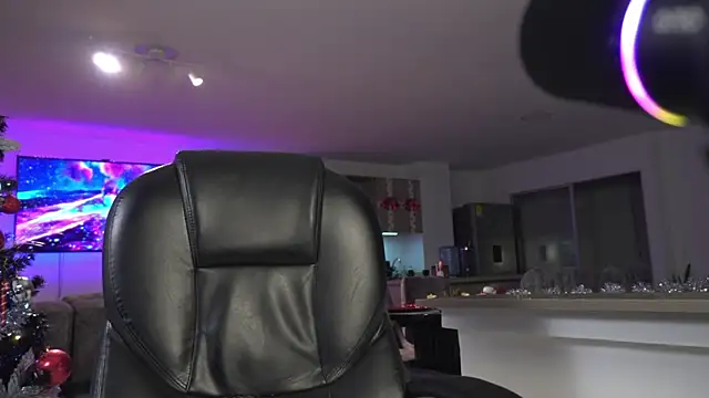 Frank Farrell online show from December 18, 2025, 3:55 am