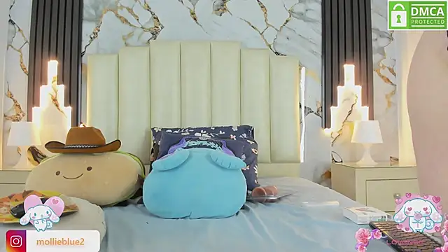 mollieblue69 online show from March 5, 2025, 1:17 pm