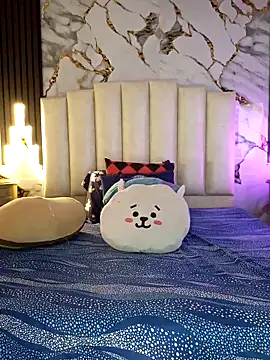 mollieblue69 online show from March 31, 2026, 1:13 pm