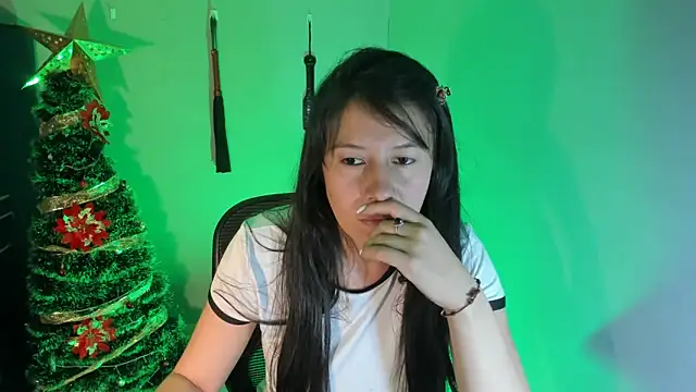 sandyquinnxx online show from December 18, 2025, 9:07 pm