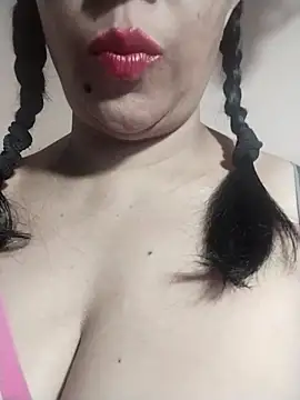 Snapshot of tharu_sweet chatting on May 6, 2026, 3:16 pm tharu sweet online show from May 6, 2026, 3:16 pm