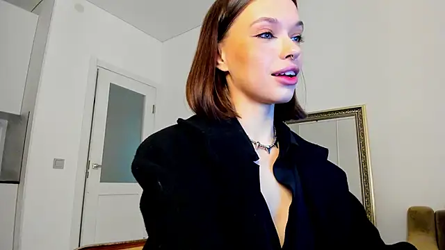 Kossie  online show from October 22, 2025, 5:34 pm