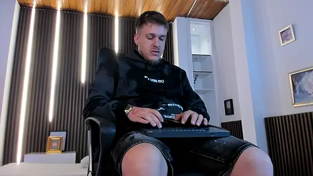 Snapshot of keane_lee chatting on December 5, 2025, 11:53 am keane lee online show from December 5, 2025, 11:53 am