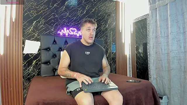 Snapshot of keane_lee chatting on November 28, 2025, 12:38 pm keane lee online show from November 28, 2025, 12:38 pm