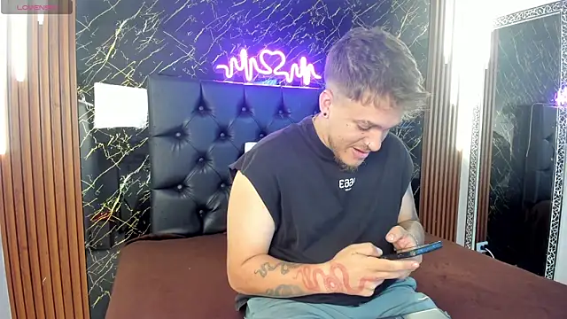 Snapshot of keane_lee chatting on October 22, 2025, 12:48 pm keane lee online show from October 22, 2025, 12:48 pm