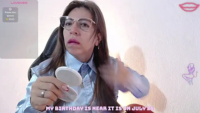 Snapshot of Chayla_Ruiz chatting on July 16, 2026, 9:39 am Chayla Ruiz online show from July 16, 2026, 9:39 am