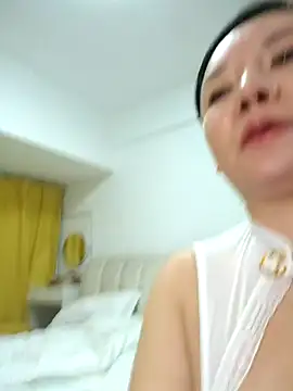 Snapshot of LILYsweetfcup chatting on March 4, 2026, 11:40 am LILYsweetfcup online show from March 4, 2026, 11:40 am