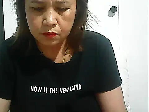 Snapshot of Lhadycarolyn chatting on November 20, 2025, 10:09 pm Lhadycarolyn online show from November 20, 2025, 10:09 pm