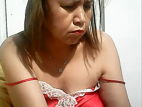 Snapshot of Lhadycarolyn chatting on October 25, 2025, 9:37 pm Lhadycarolyn online show from October 25, 2025, 9:37 pm