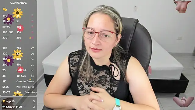 Snapshot of alejandra_milf_ chatting on February 15, 2025, 1:53 am alejandra milf online show from February 15, 2025, 1:53 am