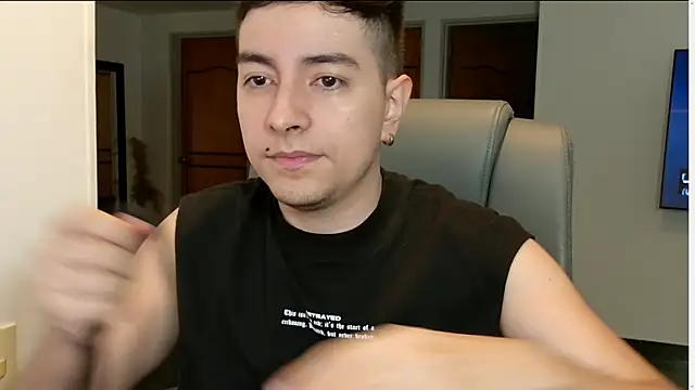 Snapshot of Jhoan_saenz chatting on September 30, 2025, 4:13 pm Jhoan saenz online show from September 30, 2025, 4:13 pm