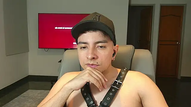 Snapshot of Jhoan_saenz chatting on October 17, 2025, 4:05 am Jhoan saenz online show from October 17, 2025, 4:05 am