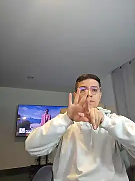 Snapshot of Jhoan_saenz chatting on October 4, 2025, 4:25 am Jhoan saenz online show from October 4, 2025, 4:25 am