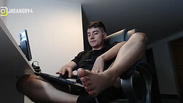 Jhoan saenz online show from April 7, 2026, 2:35 am