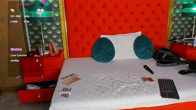 VallerieJones online show from September 9, 2025, 10:52 pm