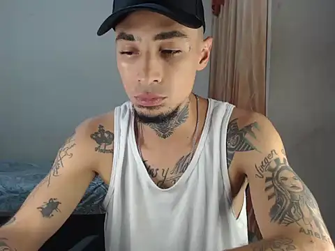 emiliano hottt online show from December 19, 2024, 5:51 am