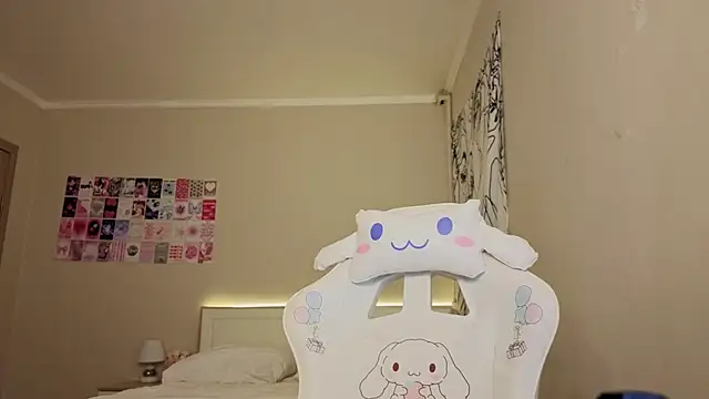 Snapshot of LisaSweetie chatting on February 19, 2026, 4:04 pm LisaSweetie online show from February 19, 2026, 4:04 pm