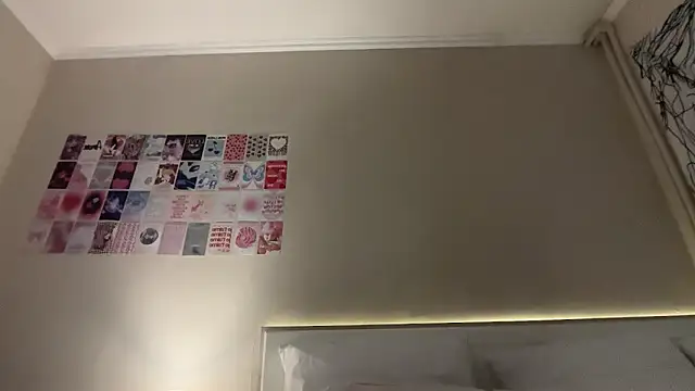 LisaSweetie online show from May 28, 2026, 6:47 pm