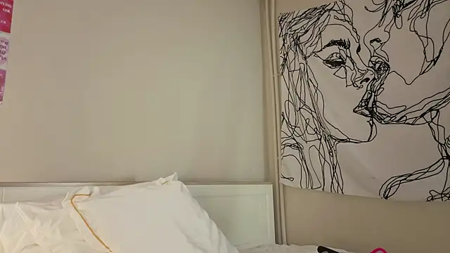 LisaSweetie online show from November 30, 2025, 6:41 pm