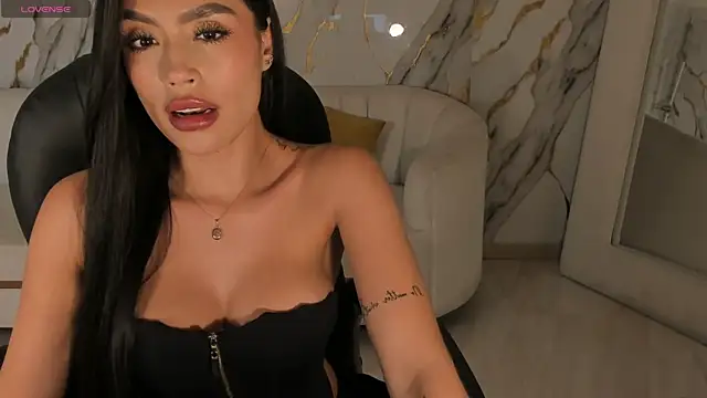 JadeEvansX online show from July 28, 2026, 7:50 pm