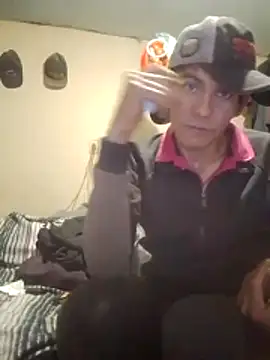 Snapshot of MarsWood chatting on December 3, 2025, 10:58 am MarsWood online show from December 3, 2025, 10:58 am