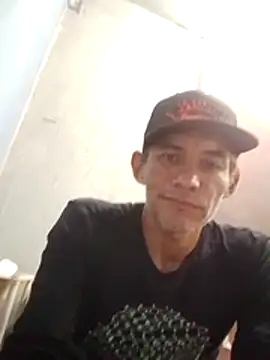 Snapshot of MarsWood chatting on November 12, 2025, 7:07 pm MarsWood online show from November 12, 2025, 7:07 pm