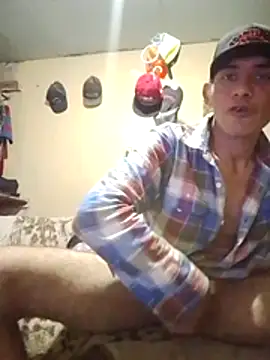 Snapshot of MarsWood chatting on November 15, 2025, 8:29 am MarsWood online show from November 15, 2025, 8:29 am