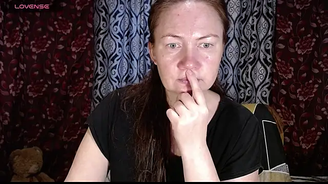 Snapshot of EmilyDoth chatting on September 13, 2025, 5:07 am EmilyDoth online show from September 13, 2025, 5:07 am