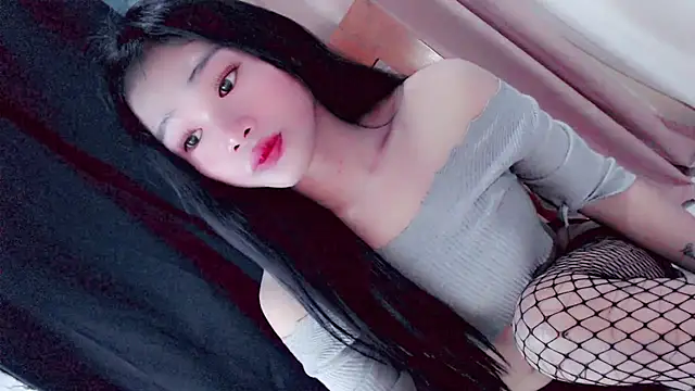 amomentoflust69 online show from February 28, 2026, 6:02 am