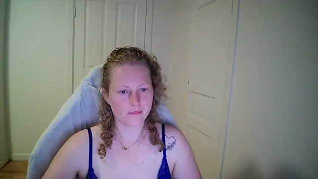 Snapshot of Girlnina-1995 chatting on May 20, 2026, 6:16 pm Girlnina-1995 online show from May 20, 2026, 6:16 pm