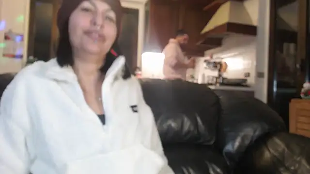 Snapshot of Masha_Real_84 chatting on December 22, 2025, 11:16 pm Masha Real 84 online show from December 22, 2025, 11:16 pm