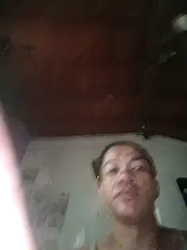 Snapshot of Bigassmommy_x chatting on November 17, 2025, 11:47 am Bigassmommy x online show from November 17, 2025, 11:47 am