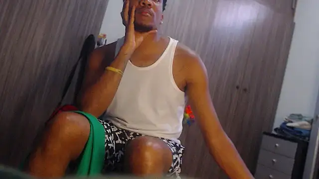 Snapshot of bigdickxblackx chatting on January 14, 2026, 6:11 pm bigdickxblackx online show from January 14, 2026, 6:11 pm