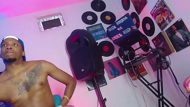 bigdickxblackx online show from February 11, 2025, 2:14 am