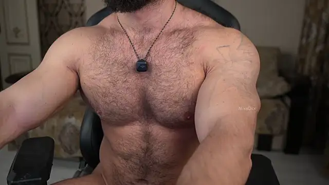 Snapshot of mike0xx chatting on January 6, 2026, 8:07 am mike0xx online show from January 6, 2026, 8:07 am