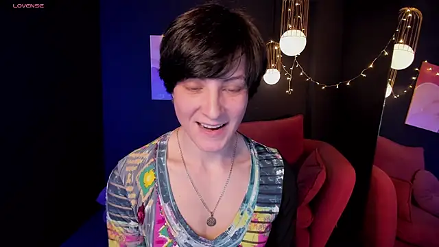 LorenDaze online show from January 28, 2025, 1:59 pm