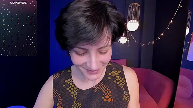 LorenDaze online show from February 22, 2025, 2:08 pm