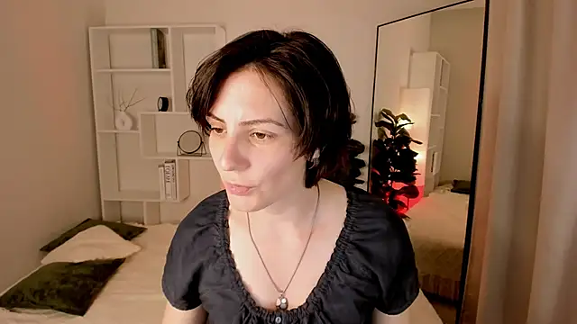 Snapshot of LorenDaze chatting on June 30, 2026, 2:06 pm LorenDaze online show from June 30, 2026, 2:06 pm