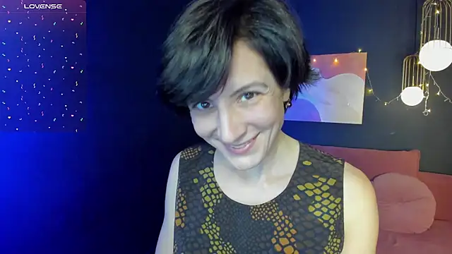 LorenDaze online show from February 22, 2025, 5:13 pm