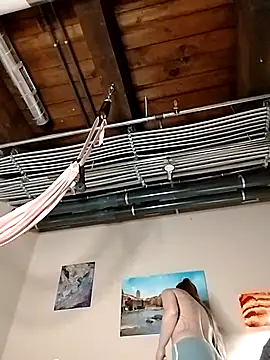 eatmeplease44 online show from March 27, 2026, 7:04 pm