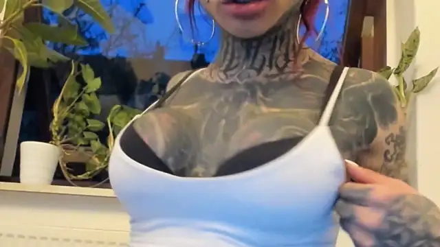 tamarapervert online show from January 16, 2026, 4:11 pm